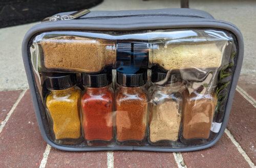 Travel spice kit in cosmetic bag